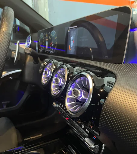 Ψηφιακό cockpit αυτοκινήτου